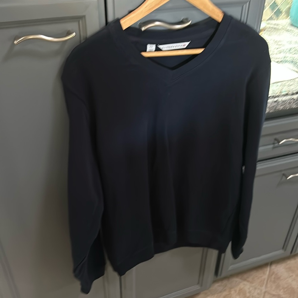 V neck pull over